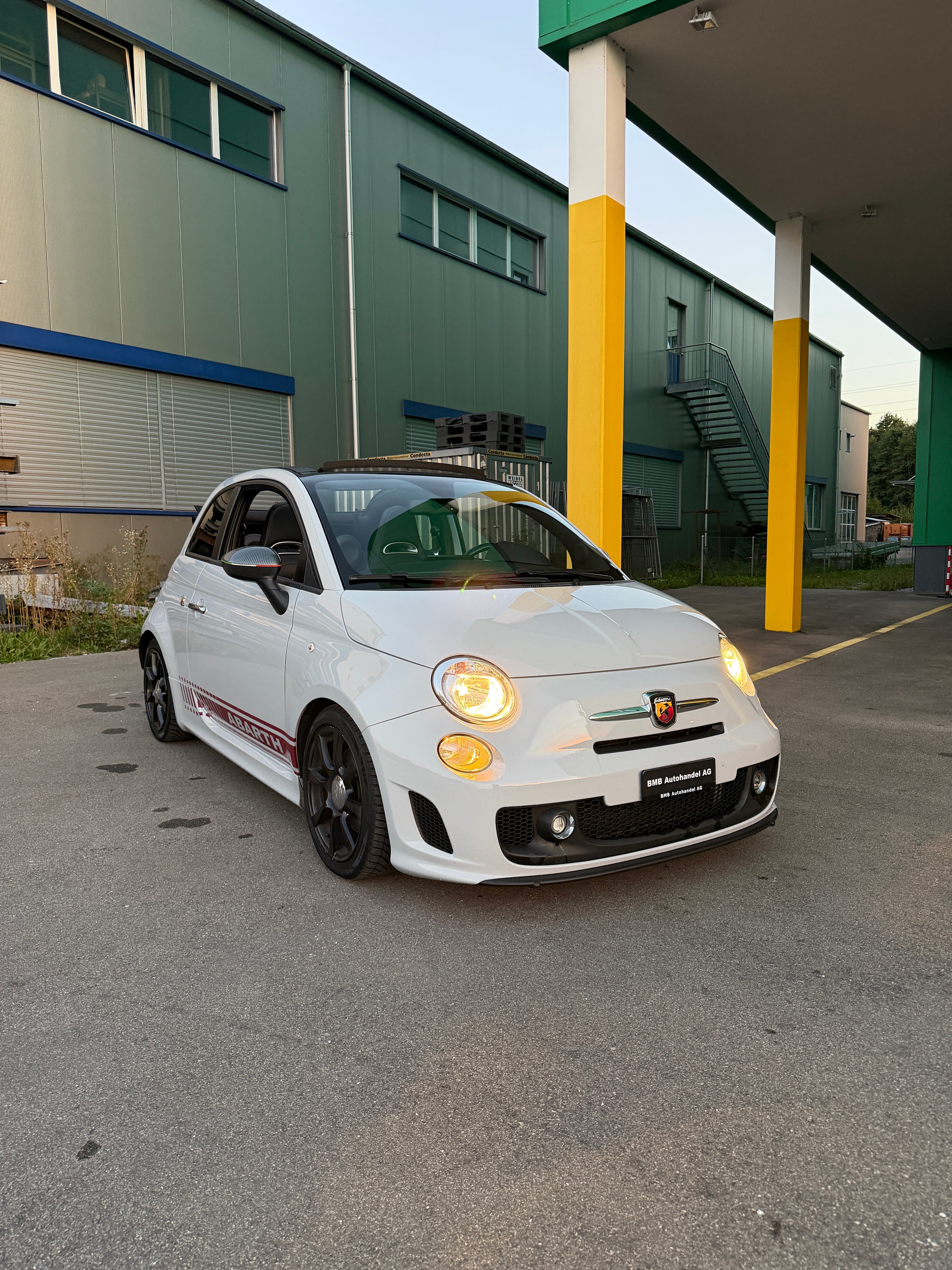 Car photo