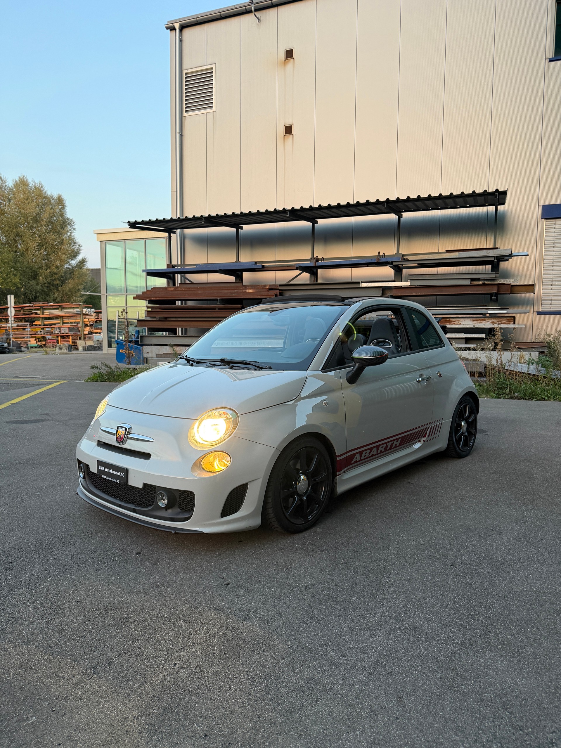 FIAT 500 1.4 16V Turbo Abarth Dualogic-image-2
