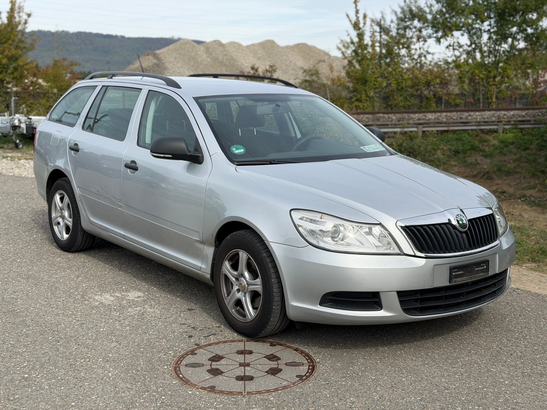 SKODA Octavia Combi 1.4 TSI Elegance-image-0