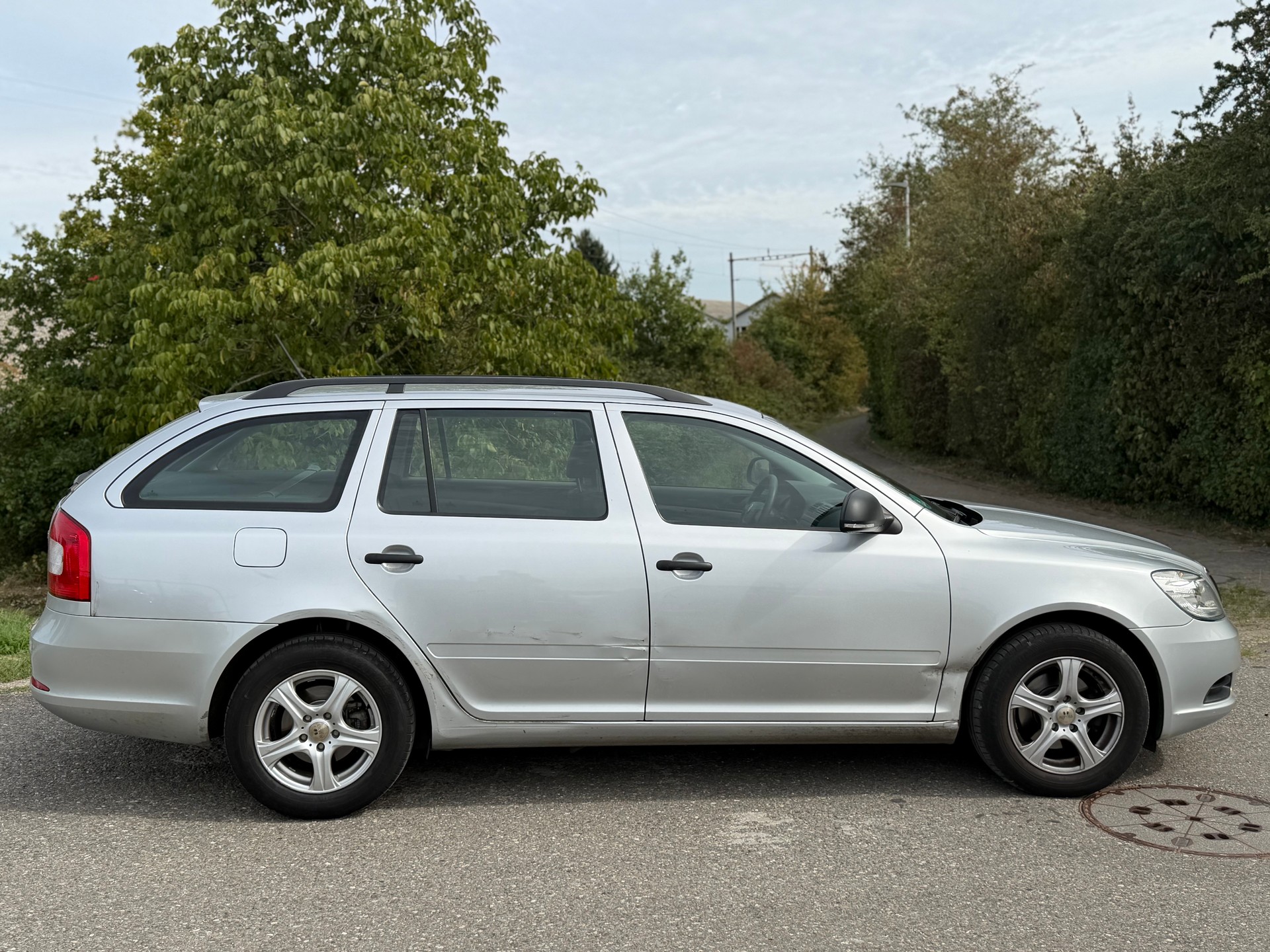 SKODA Octavia Combi 1.4 TSI Elegance-image-7
