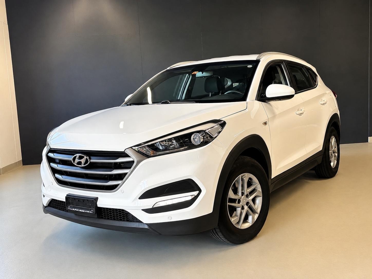 HYUNDAI Tucson 1.7 CRDI Plena 2WD DCT7-image-6