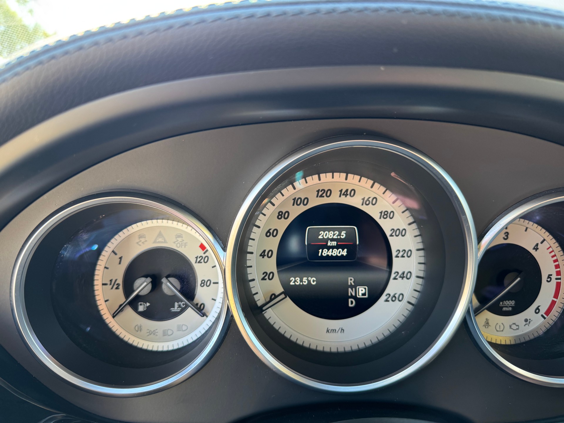 MERCEDES-BENZ CLS 350 d 4matic 9G Tronic-image-11