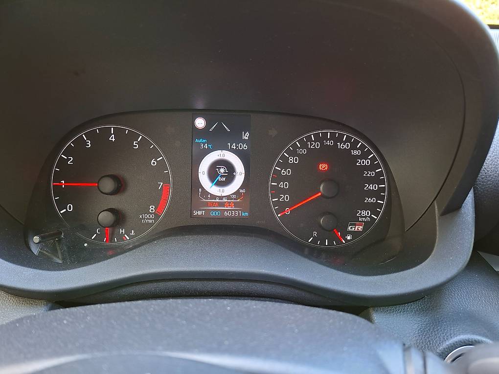 TOYOTA Yaris 1.6 GR Sport-image-4