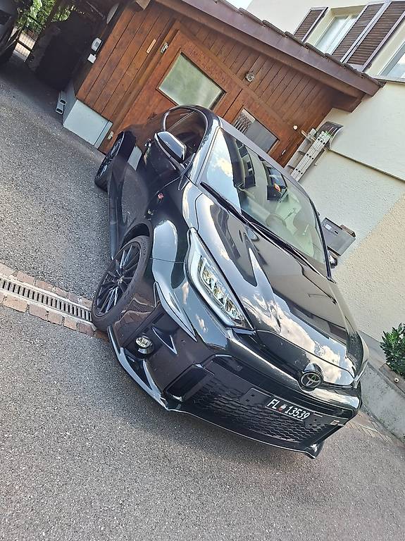TOYOTA Yaris 1.6 GR Sport-image-0
