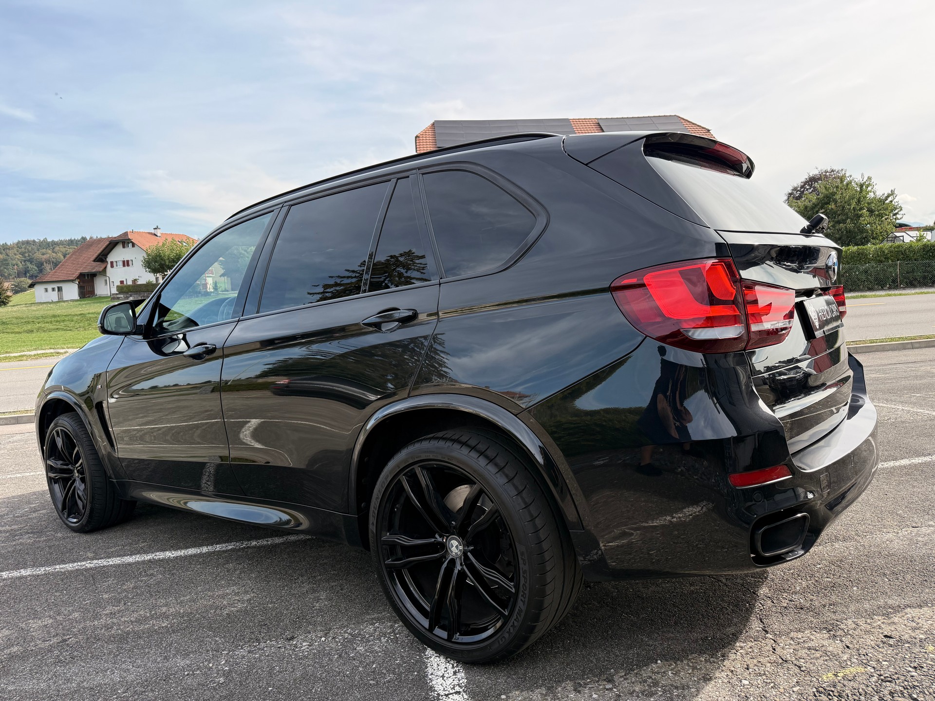 BMW X5 xDrive M50d ** Frisch ab MFK + Grossem Service inkl. Bremse, Diff. & 4x4 **-image-16