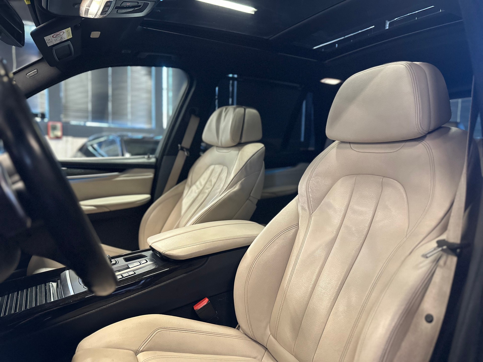 BMW X5 xDrive M50d Steptronic-image-11