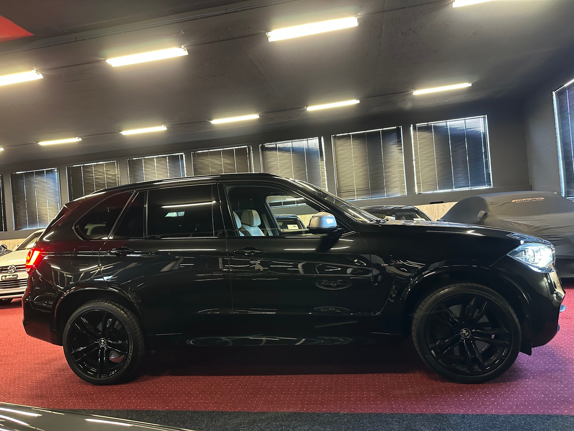 BMW X5 xDrive M50d Steptronic-image-4