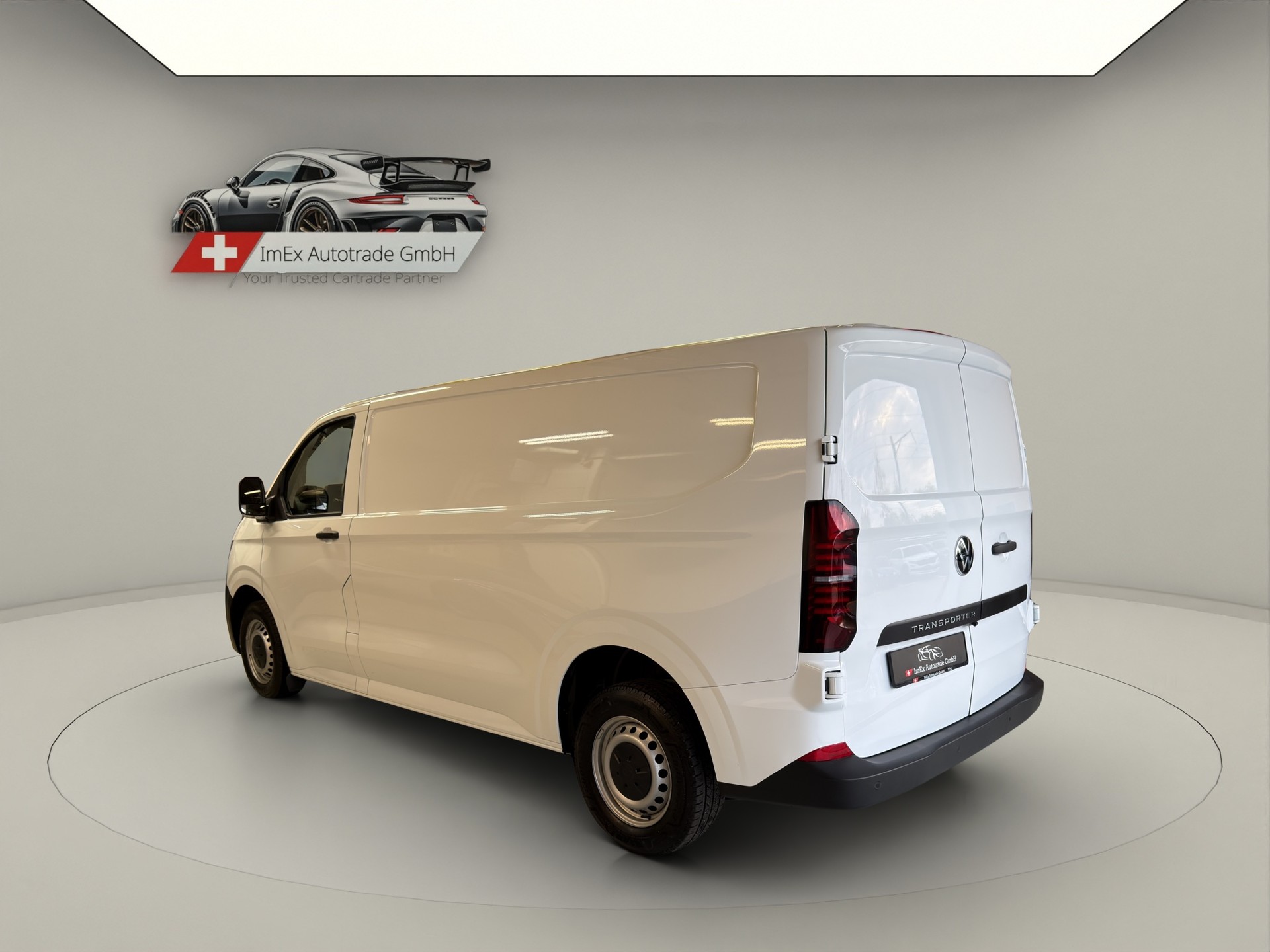 VW Transporter 2.0 TDI Lang-image-1