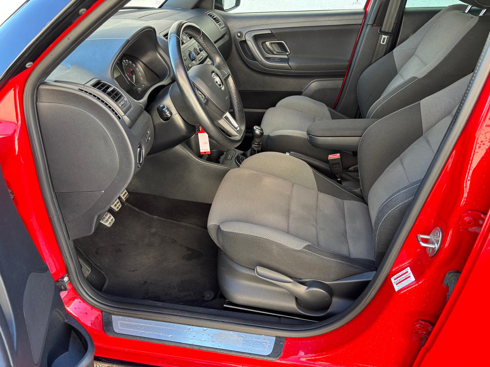 SKODA Fabia 1.2 TSI Monte Carlo-image-9