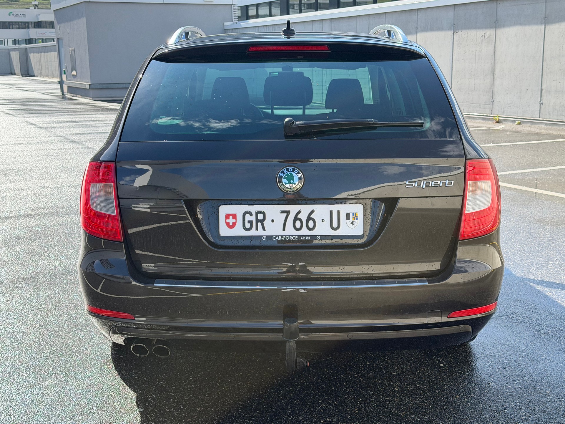 SKODA Superb Combi 2.0 TDi Family DSG-image-4