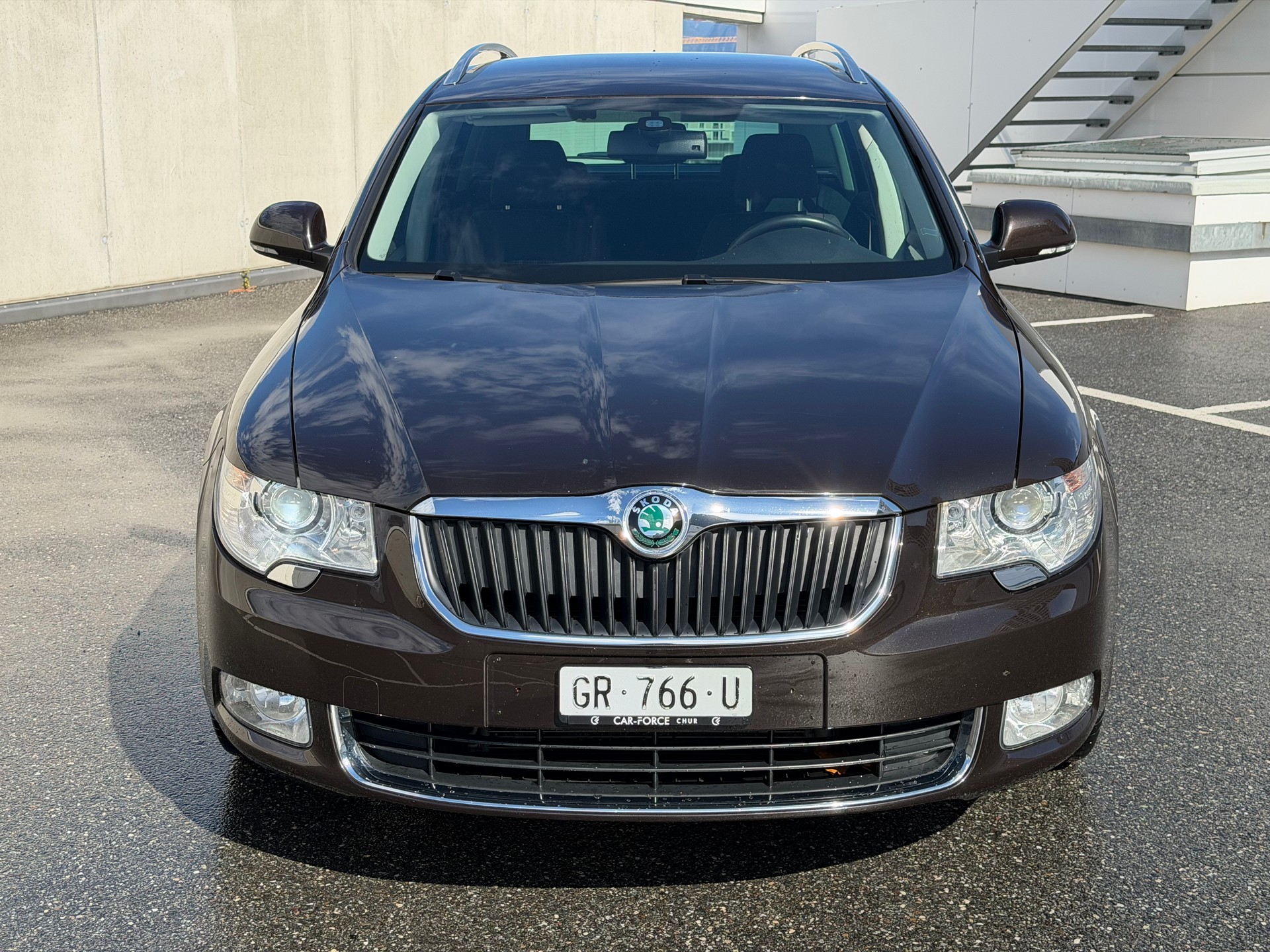 SKODA Superb Combi 2.0 TDi Family DSG-image-8