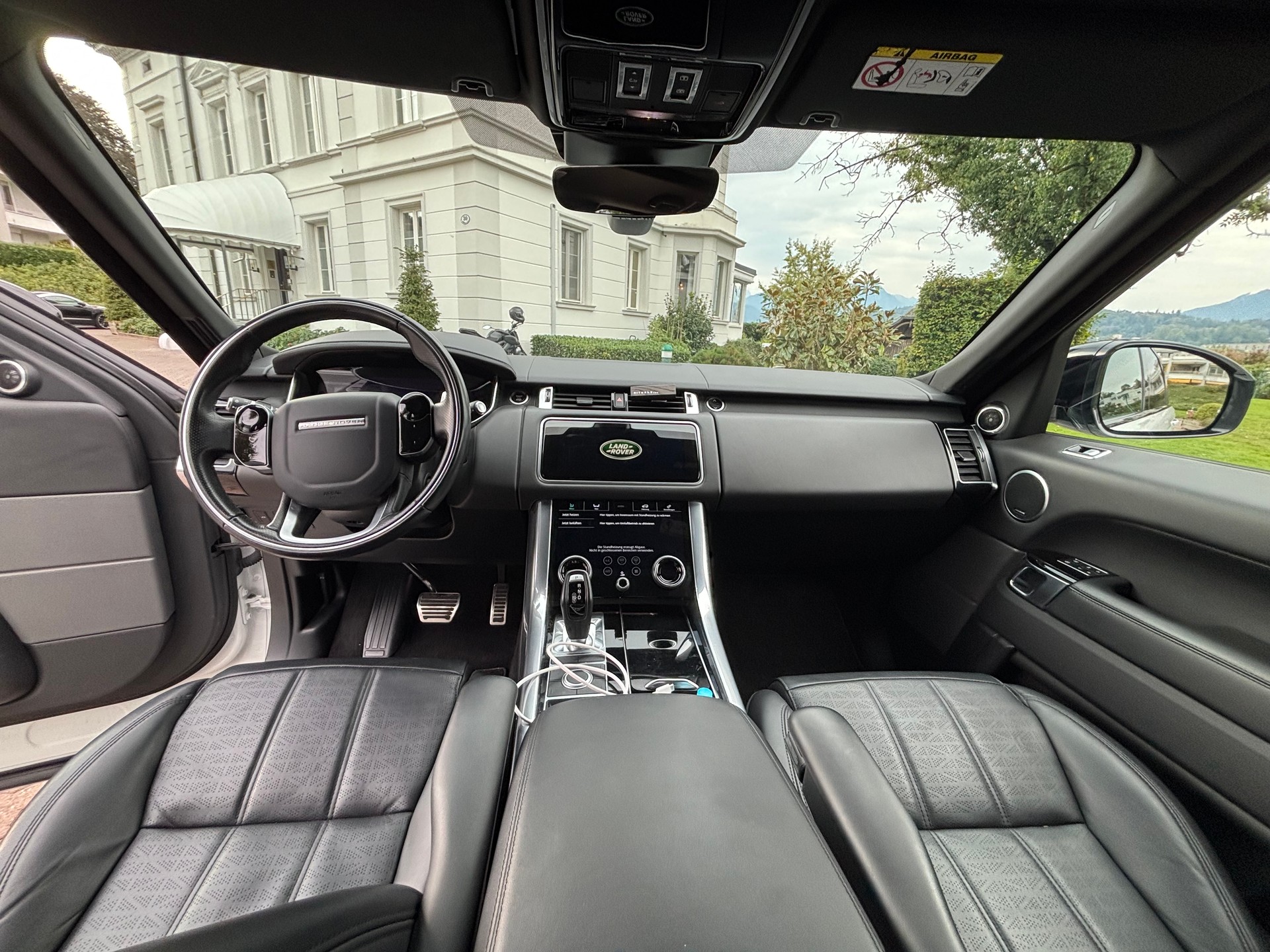 LAND ROVER 3.0 I6D HSE Dynamic-image-5