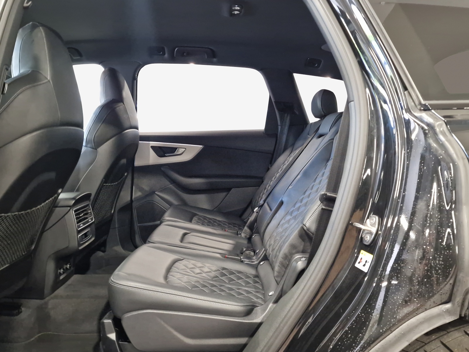 AUDI Q7 SUV TFSI e quattro 290 kW S line tiptronic-image-11