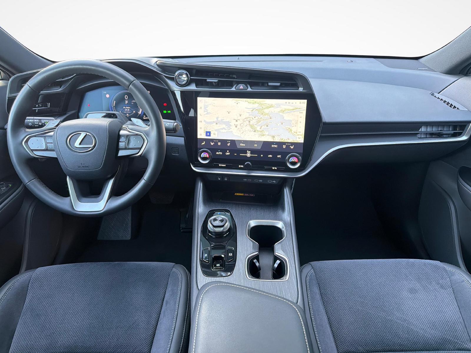 LEXUS RZ 450e Excellence-image-12