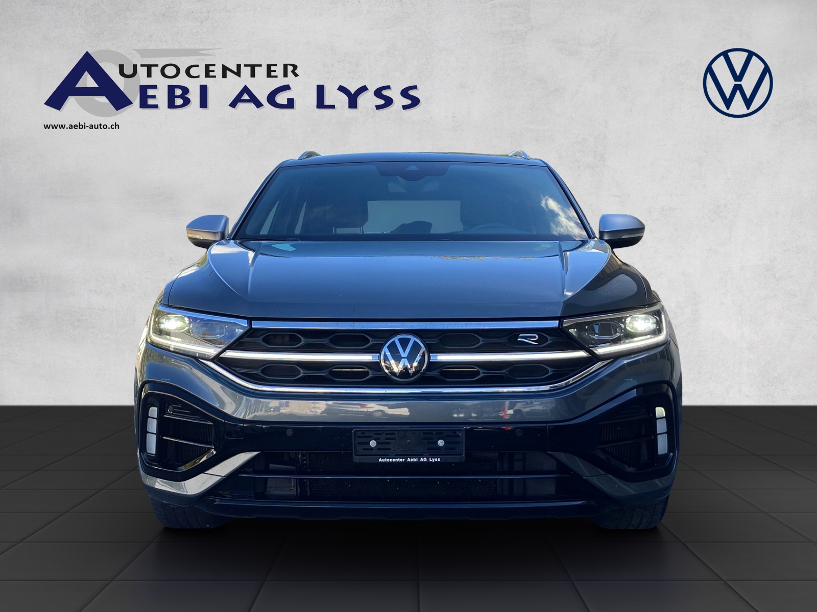 VW T-Roc 2.0 TSI R DSG 4Motion-image-2