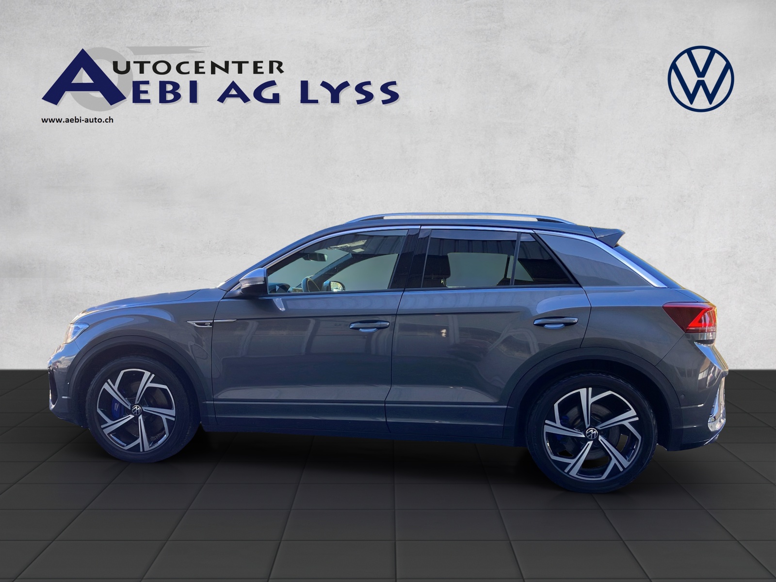 VW T-Roc 2.0 TSI R DSG 4Motion-image-1