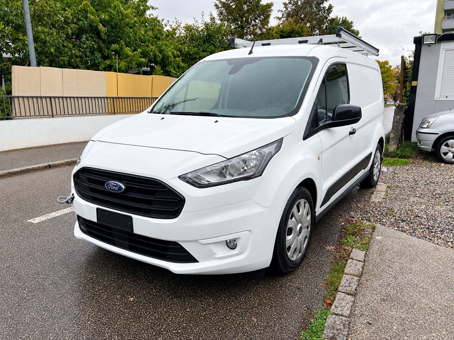 FORD Transit Connect Van T240 1.5 EcoBlue Limited Automat-image-1