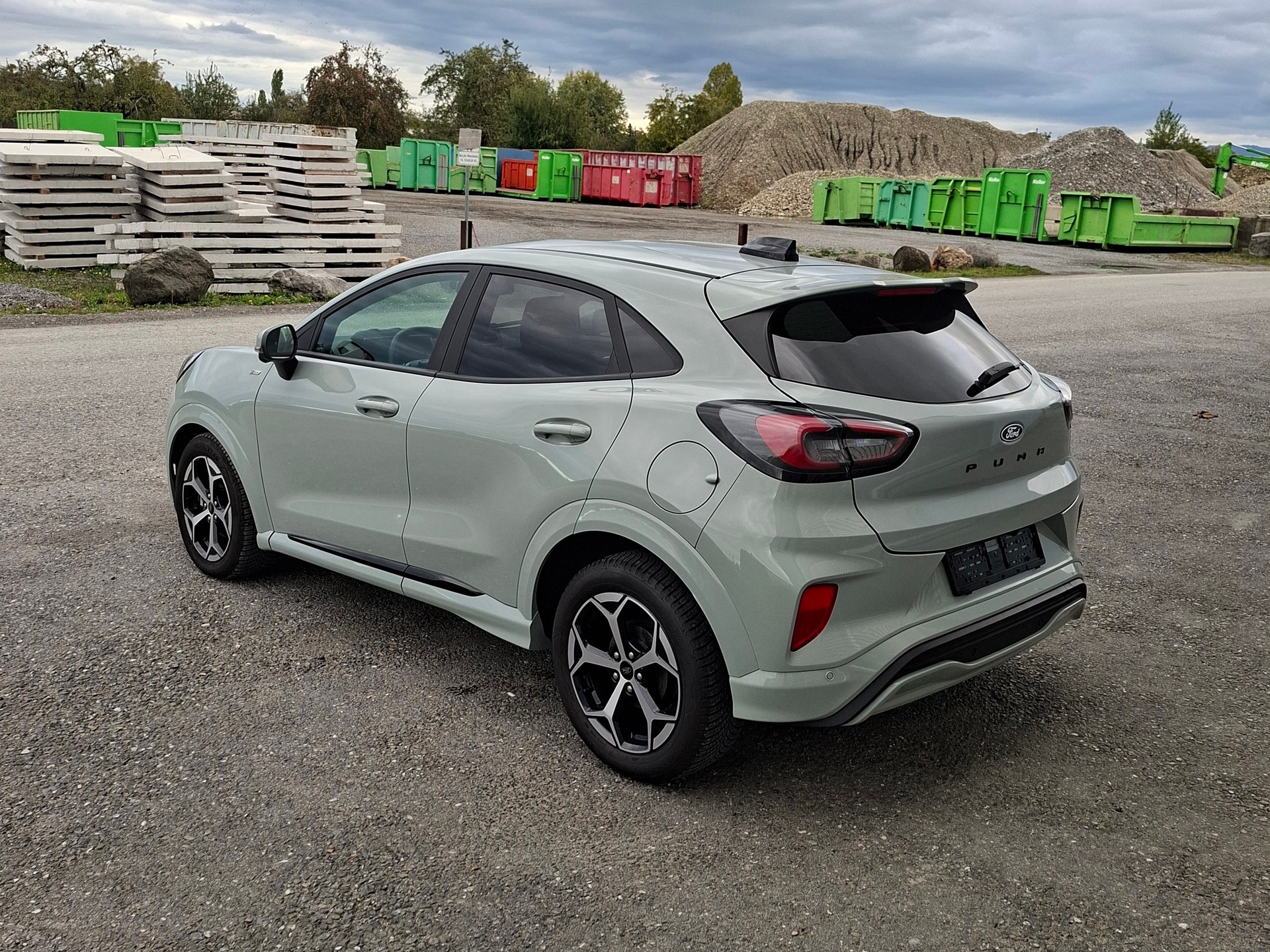 FORD Puma 1.0 MHEV ST-Line X Automat Neues Model mit grossem Display-image-2