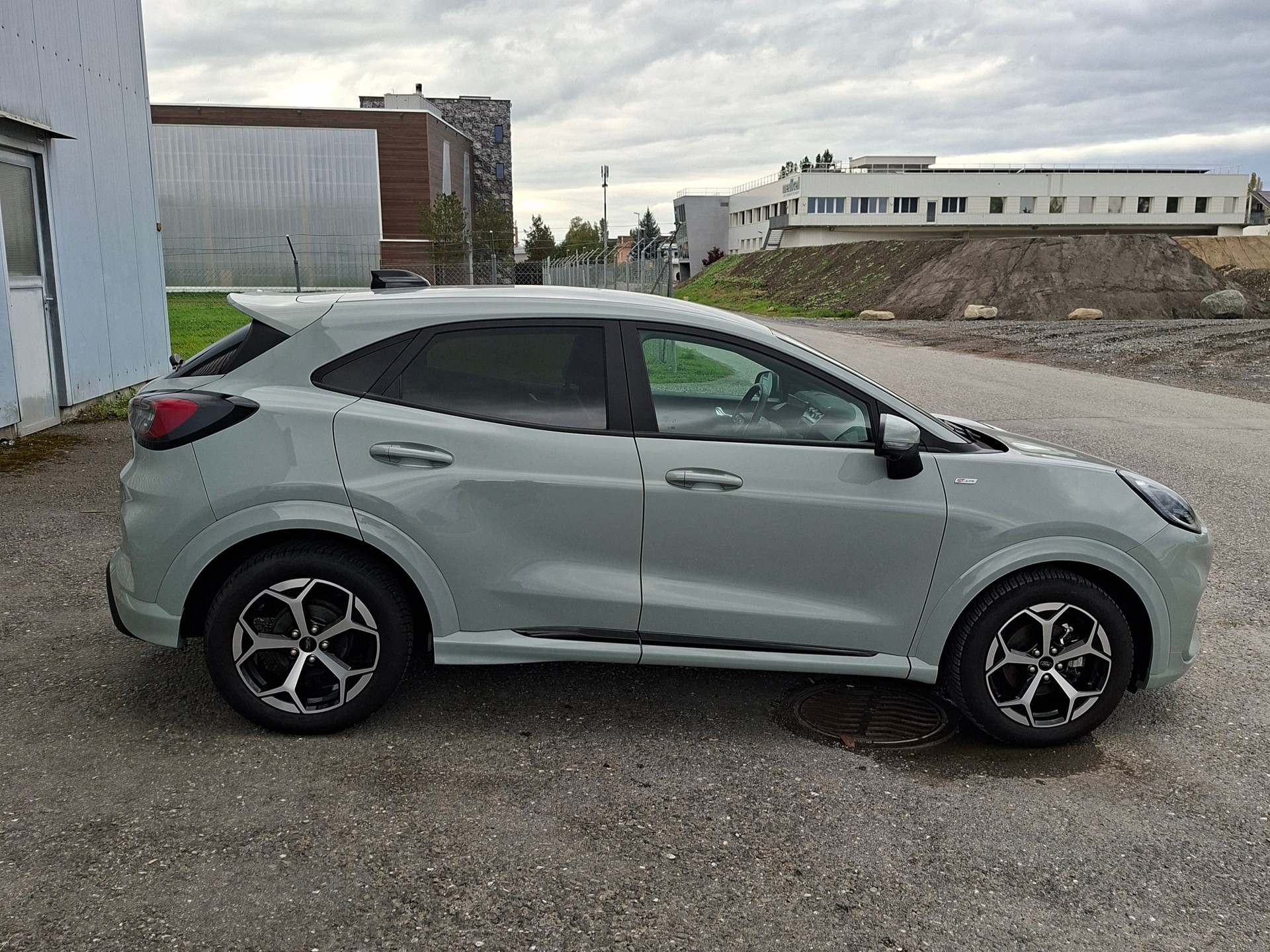 FORD Puma 1.0 MHEV ST-Line X Automat Neues Model mit grossem Display-image-5