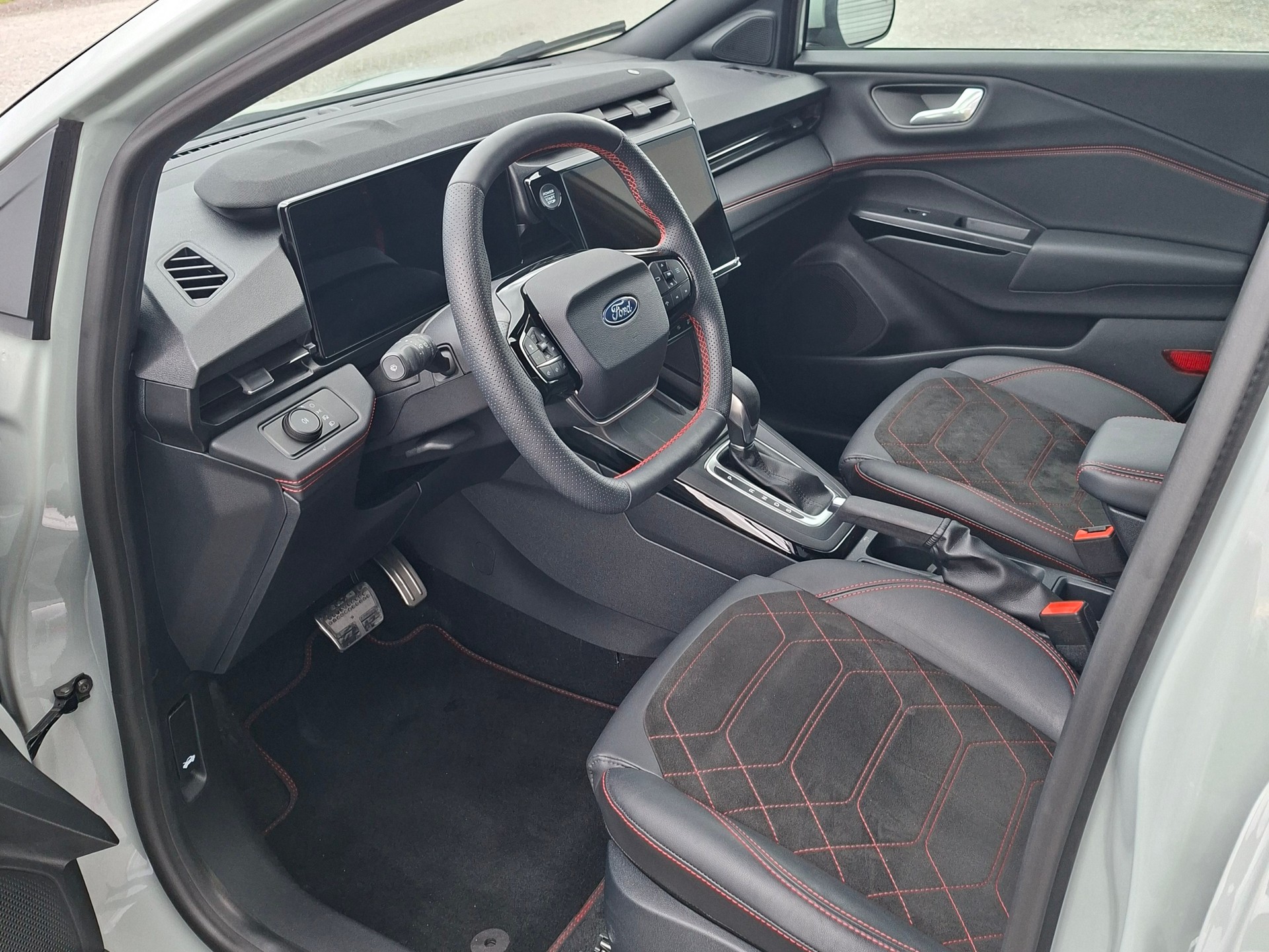 FORD Puma 1.0 MHEV ST-Line X Automat Neues Model mit grossem Display-image-7
