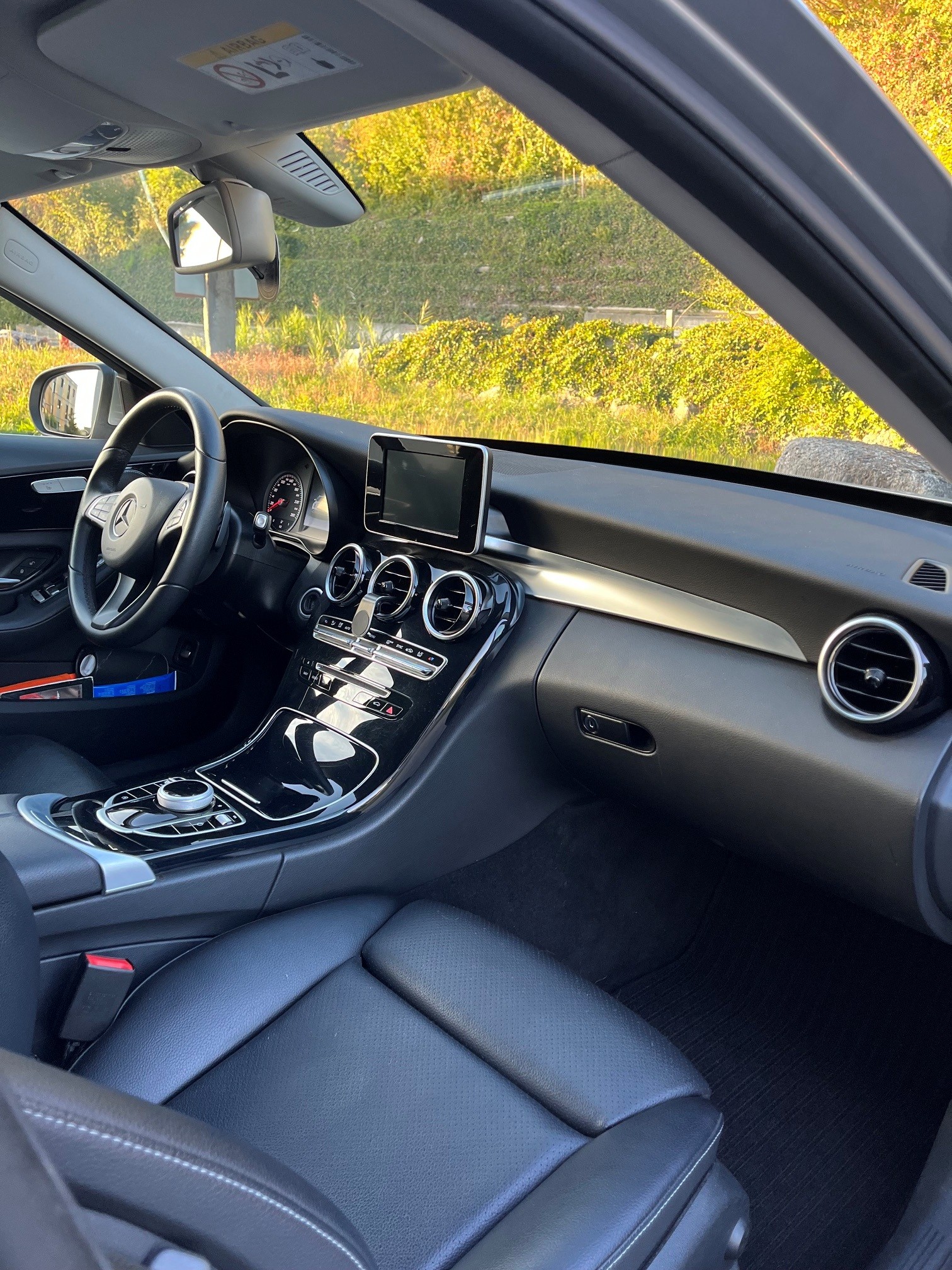 MERCEDES-BENZ C200-image-5