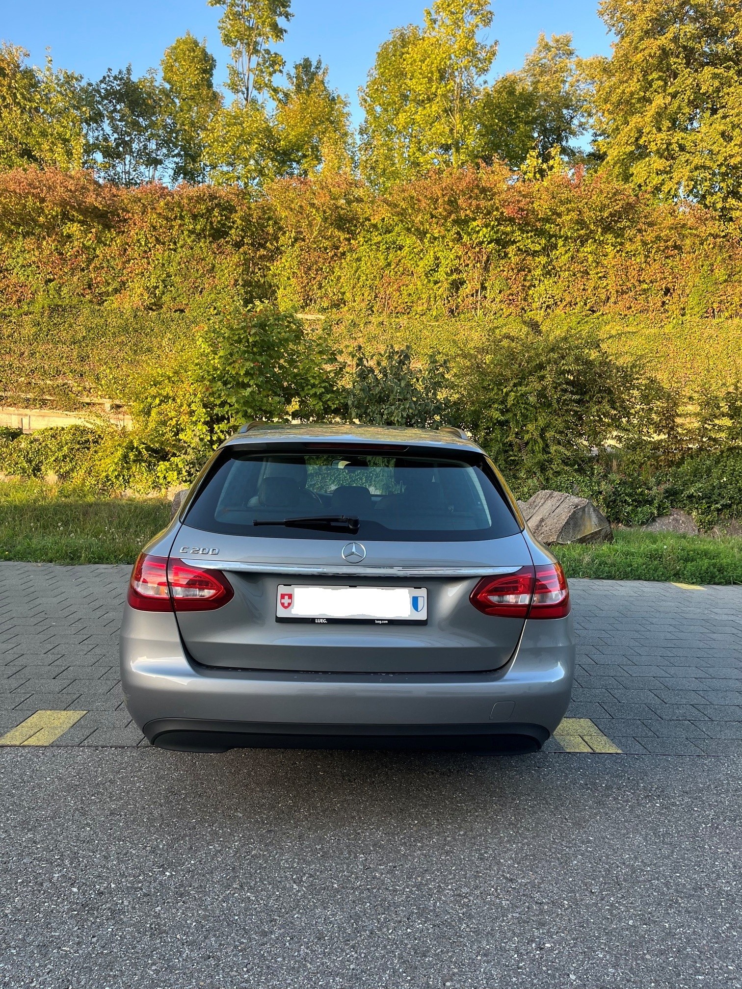 MERCEDES-BENZ C200-image-3