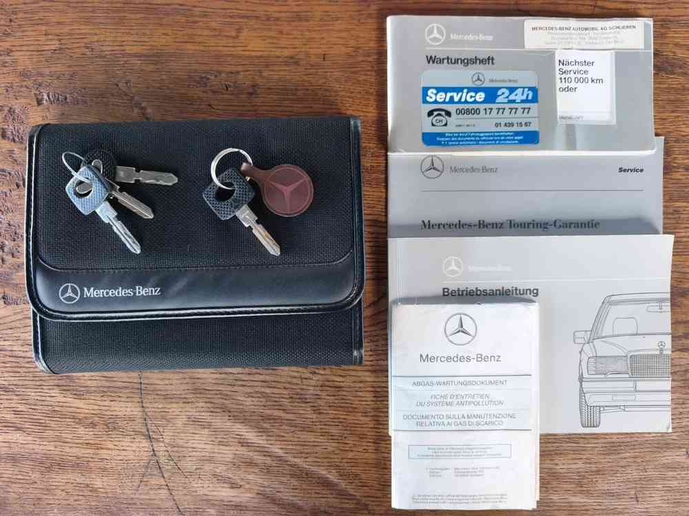 MERCEDES-BENZ 300 CE-24 Cabrio-image-15