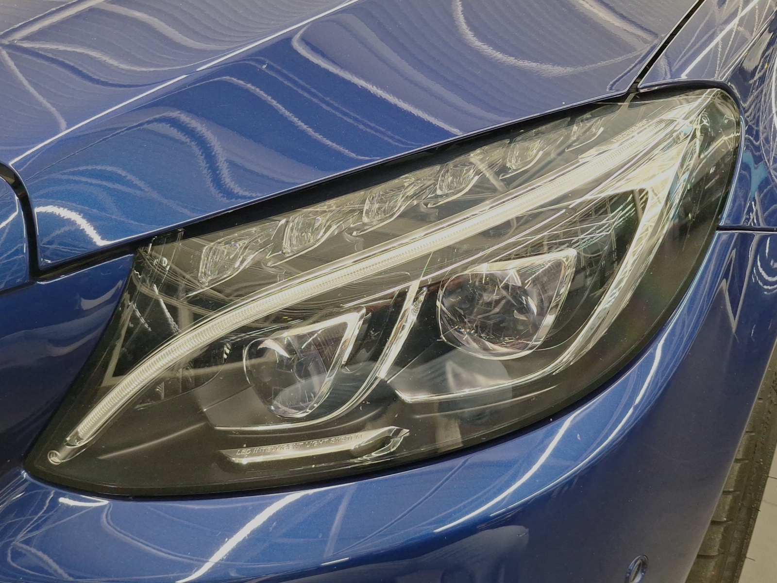 MERCEDES-BENZ C 300 AMG Line-image-3