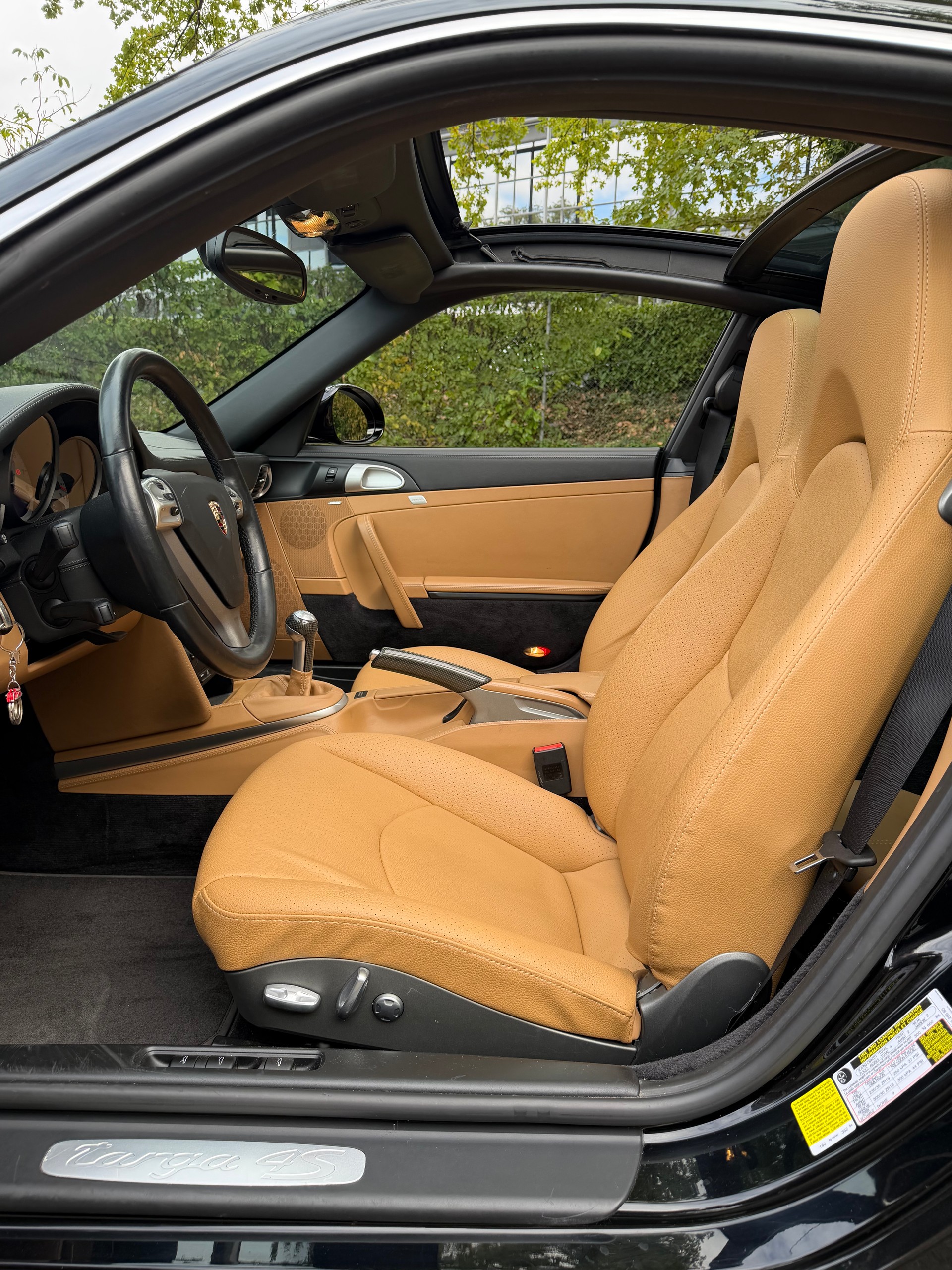 PORSCHE Targa 4S-image-8