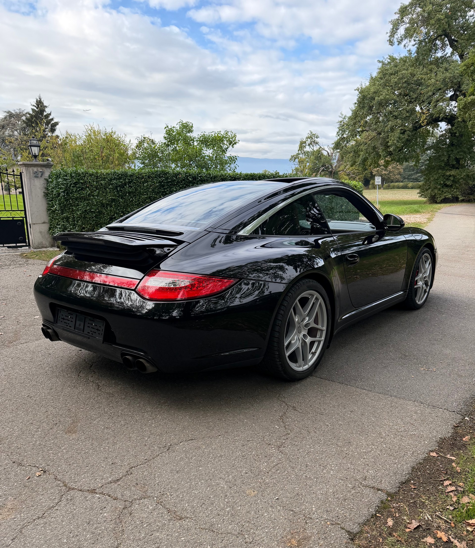 PORSCHE Targa 4S-image-6