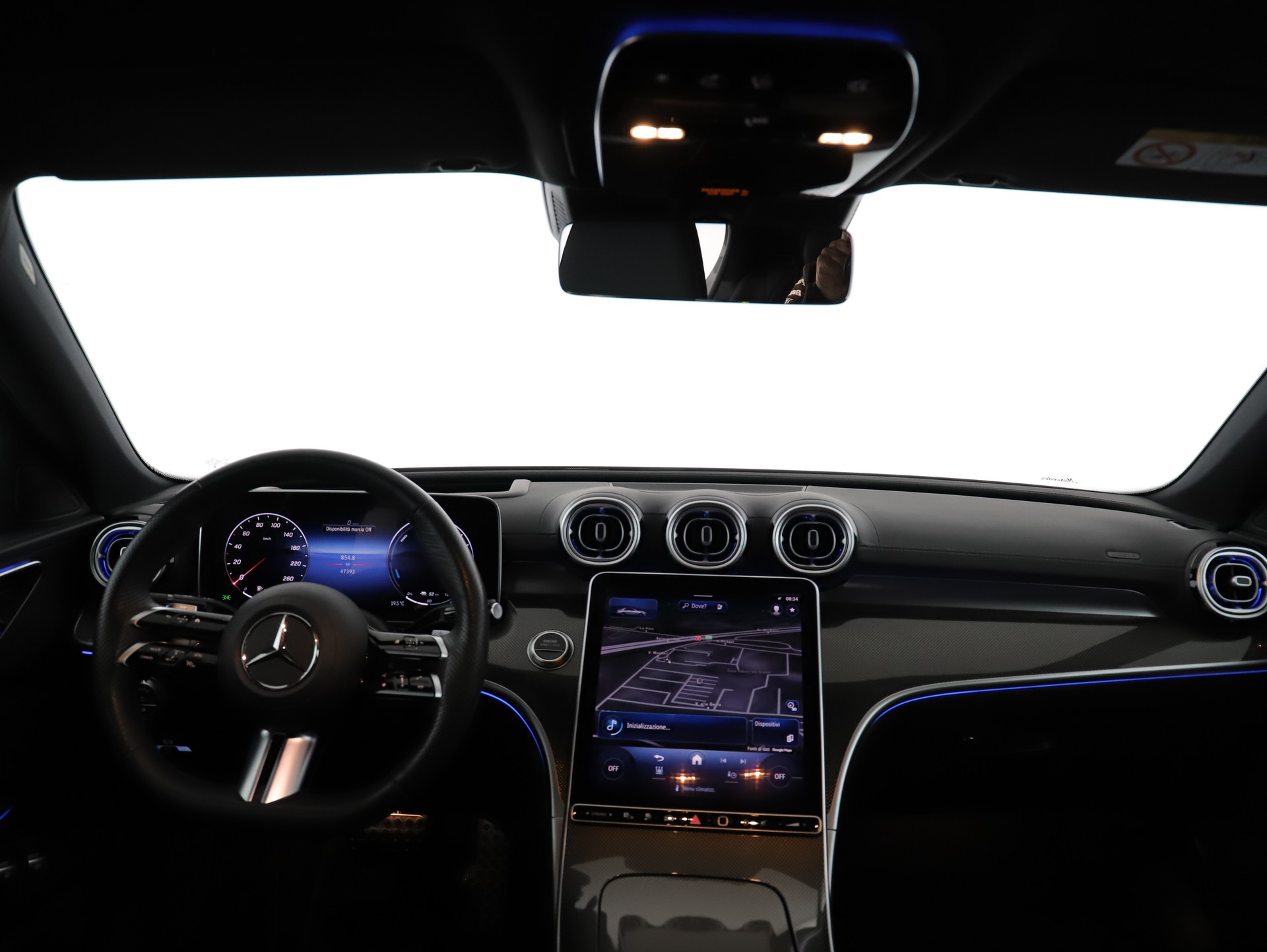 MERCEDES-BENZ C 300e 4 Matic-image-10
