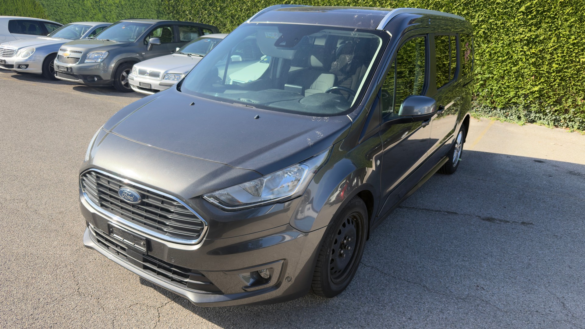 FORD Grand Tourneo Connect 1.5 EcoBlue Titanium Automat-image-2