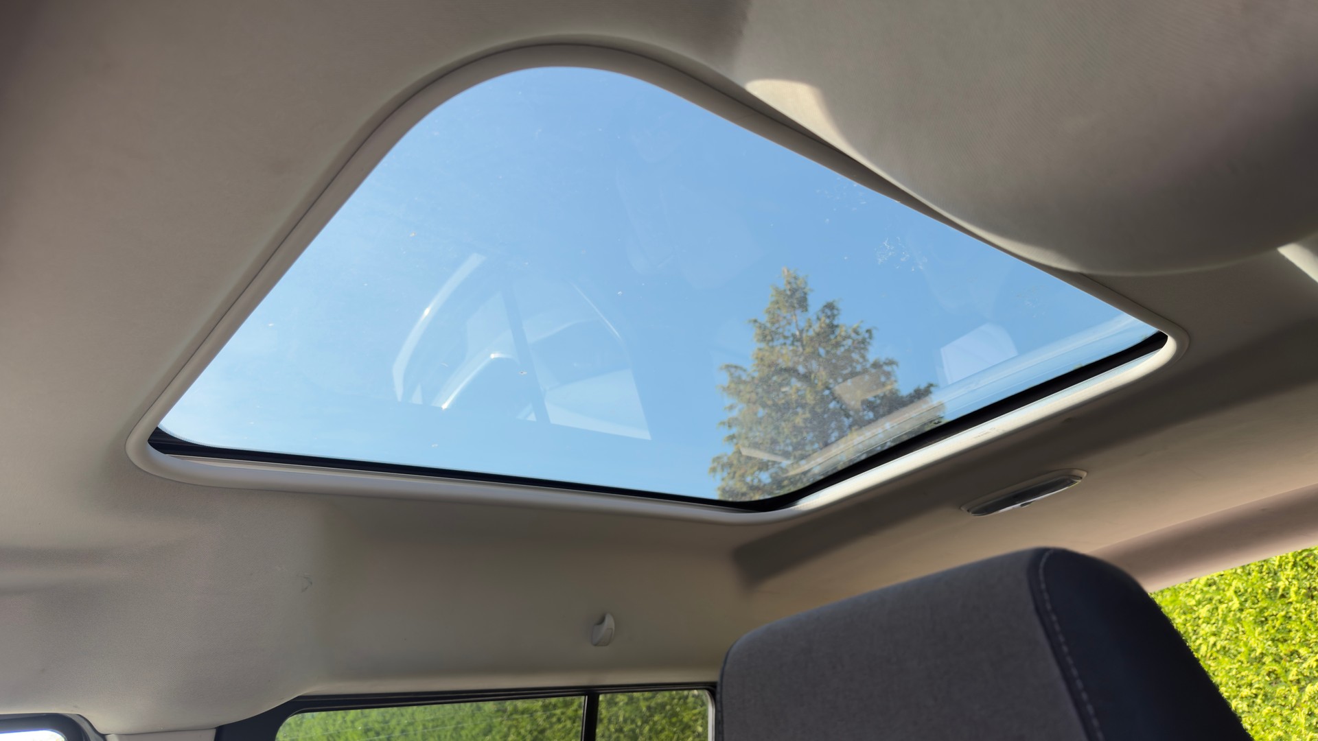 FORD Grand Tourneo Connect 1.5 EcoBlue Titanium Automat-image-13
