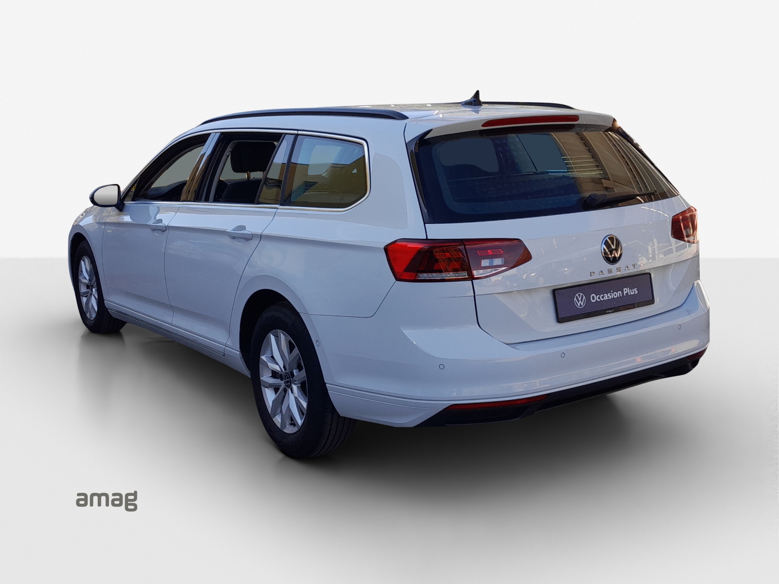 VW Passat 2.0 TDI BMT Business DSG-image-2