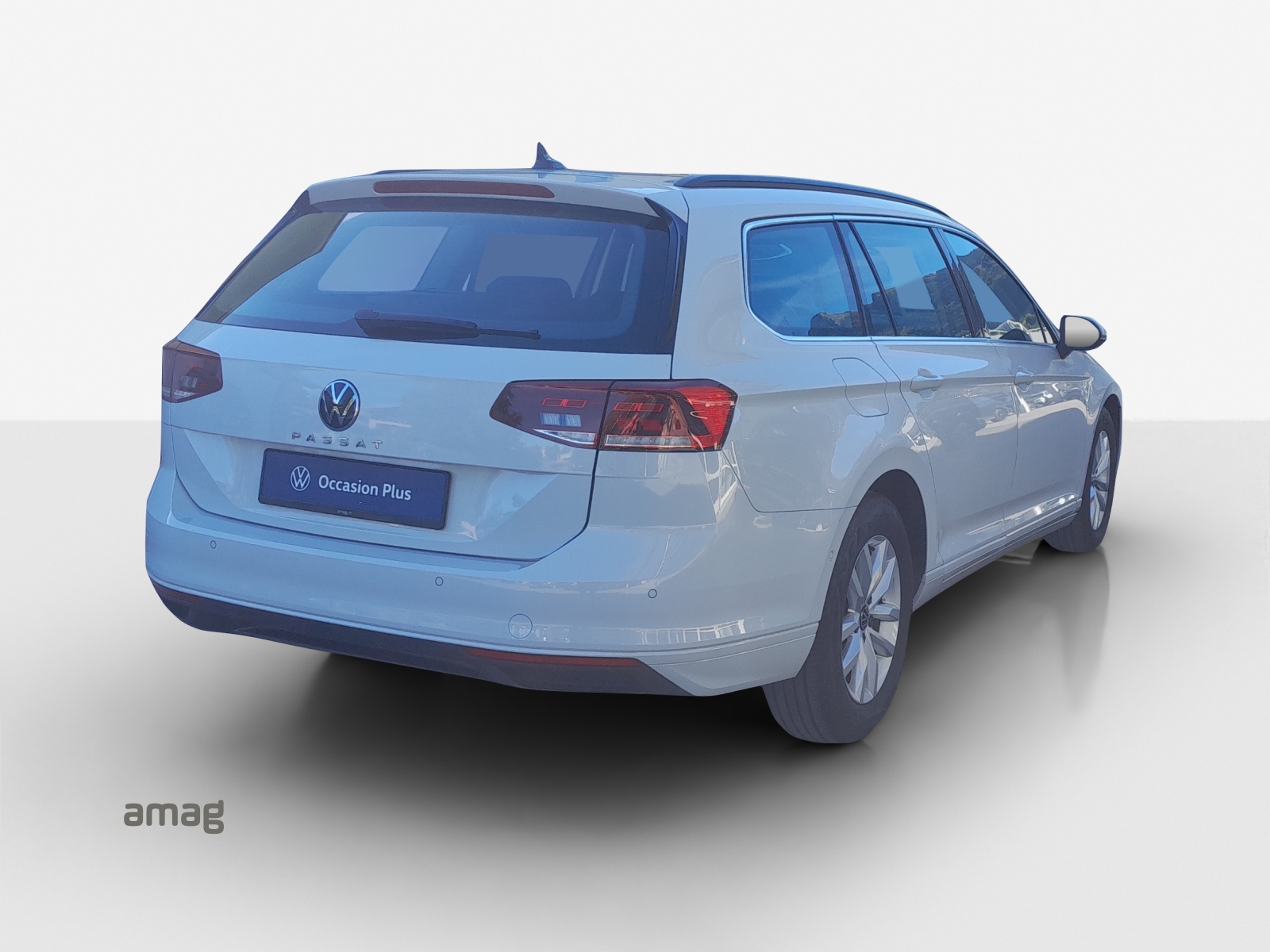 VW Passat 2.0 TDI BMT Business DSG-image-4