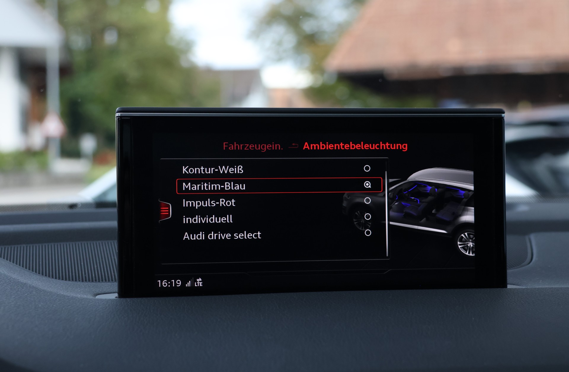 AUDI Q7 50 TDI quattro tiptronic S-Line 7 Plätzer-image-29