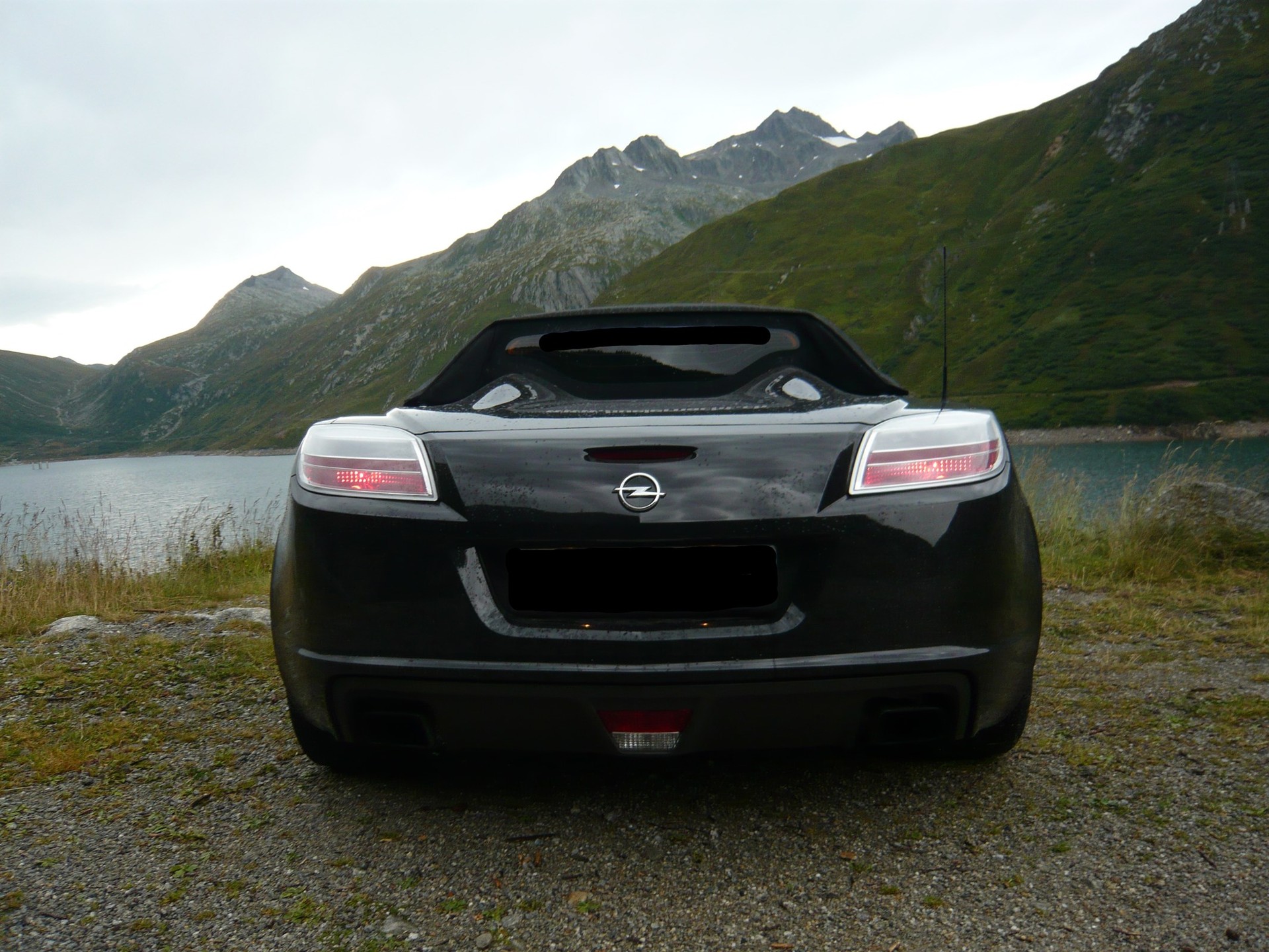 OPEL GT 2.0 Turbo-image-4