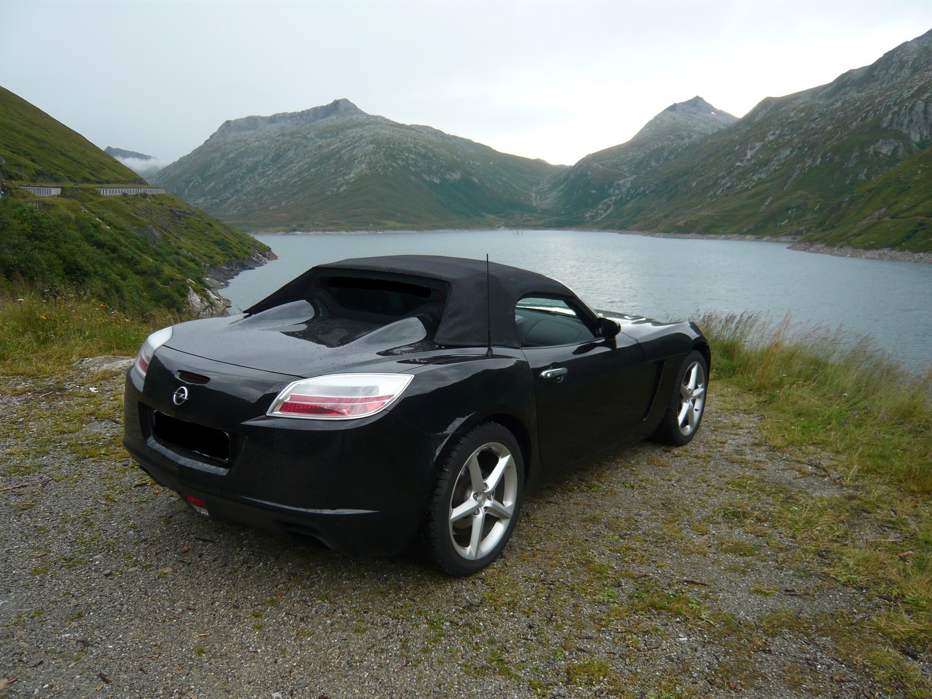 OPEL GT 2.0 Turbo-image-3