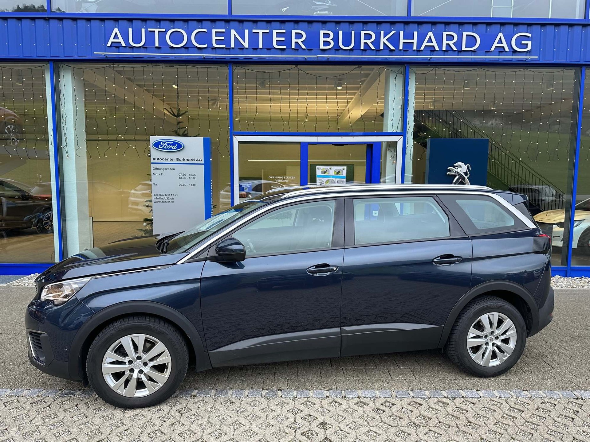 PEUGEOT 5008 1.5 BlueHDi Business Line-image-0