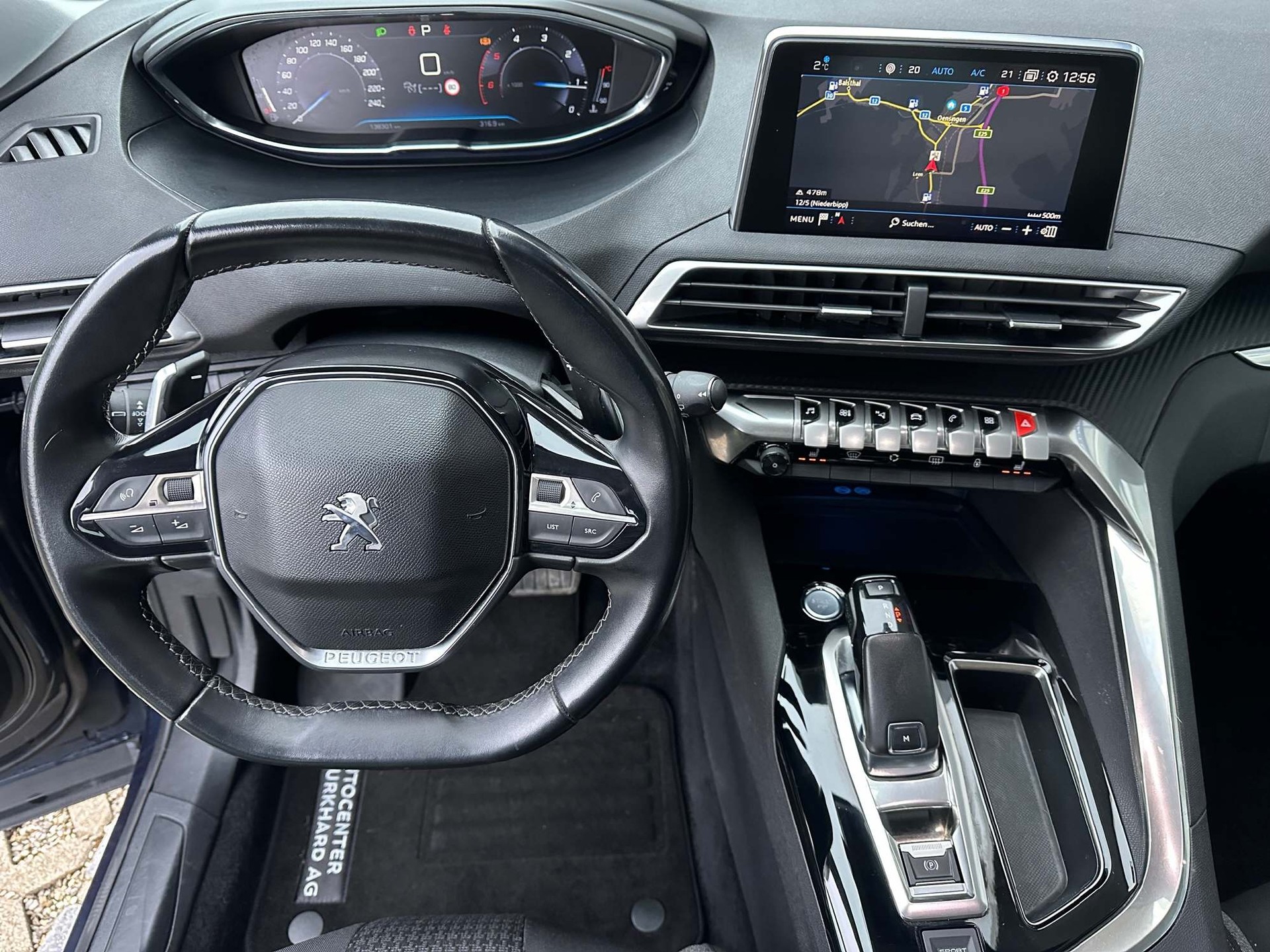 PEUGEOT 5008 1.5 BlueHDi Business Line-image-11