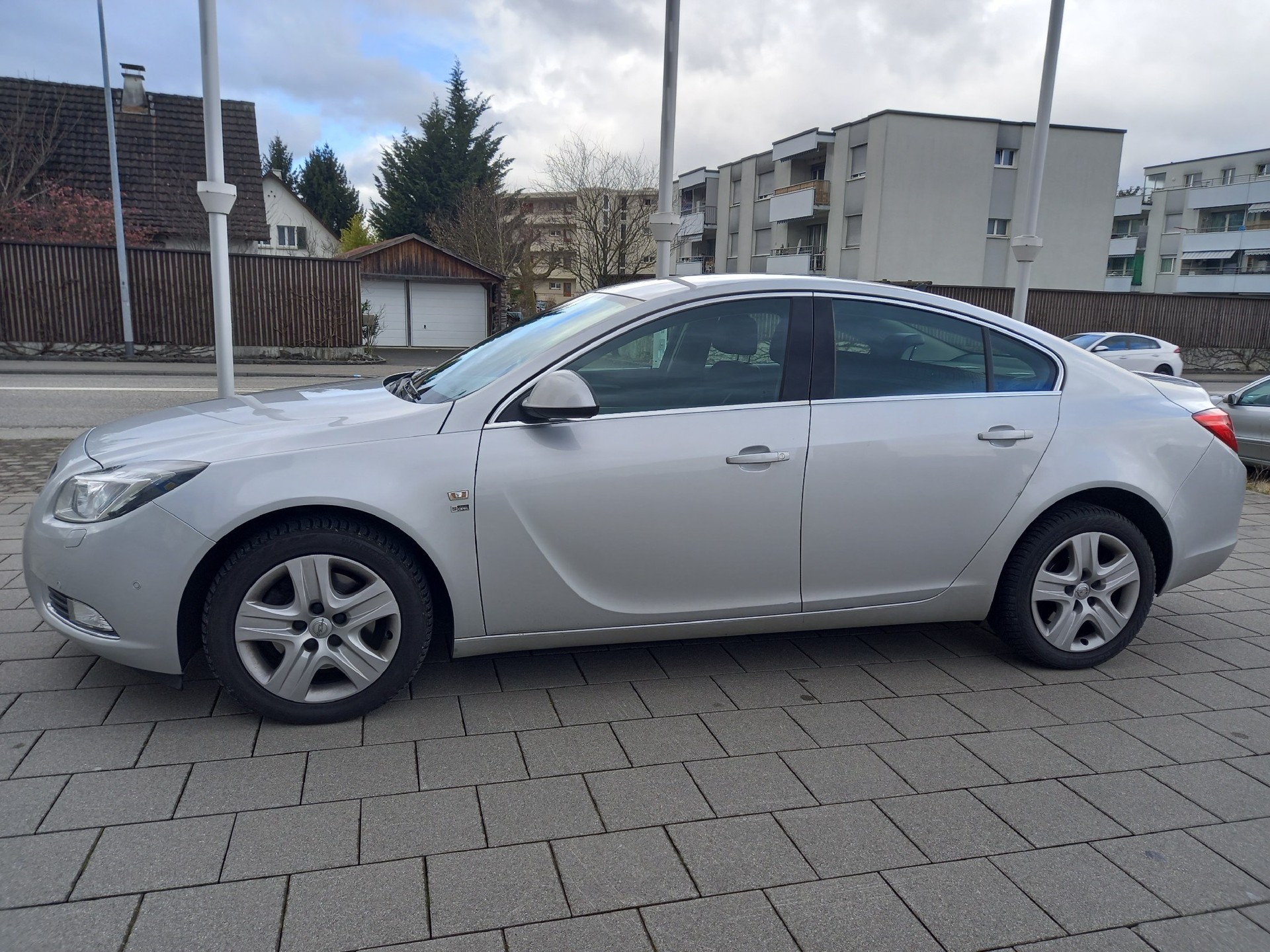 OPEL Insignia 2.0 Turbo Anniversary Edition-image-3