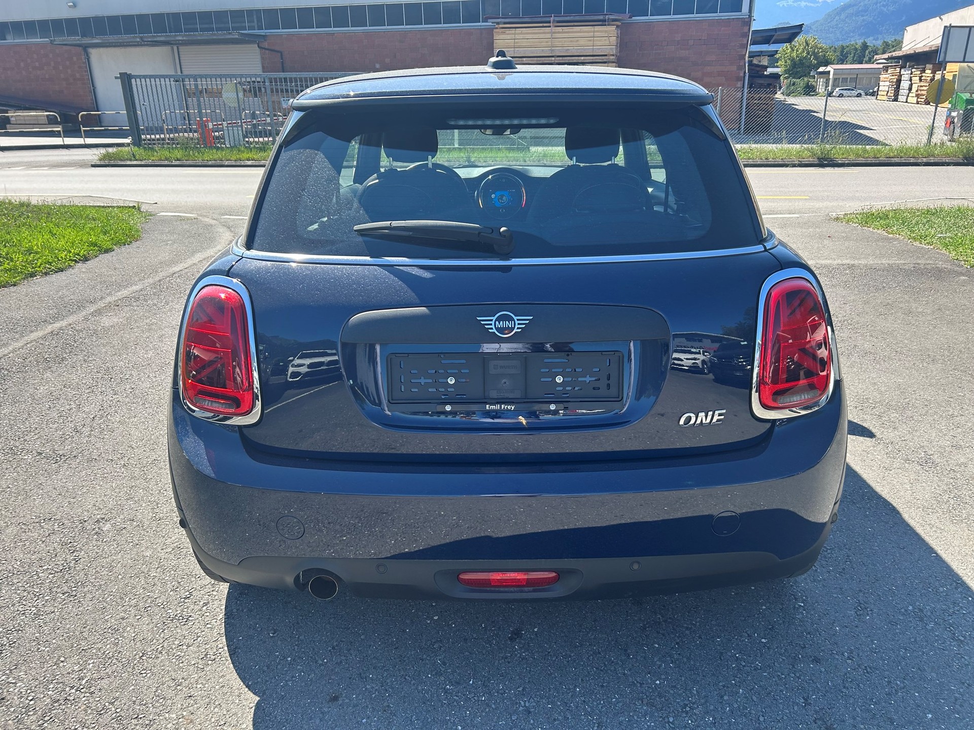 MINI One-image-4