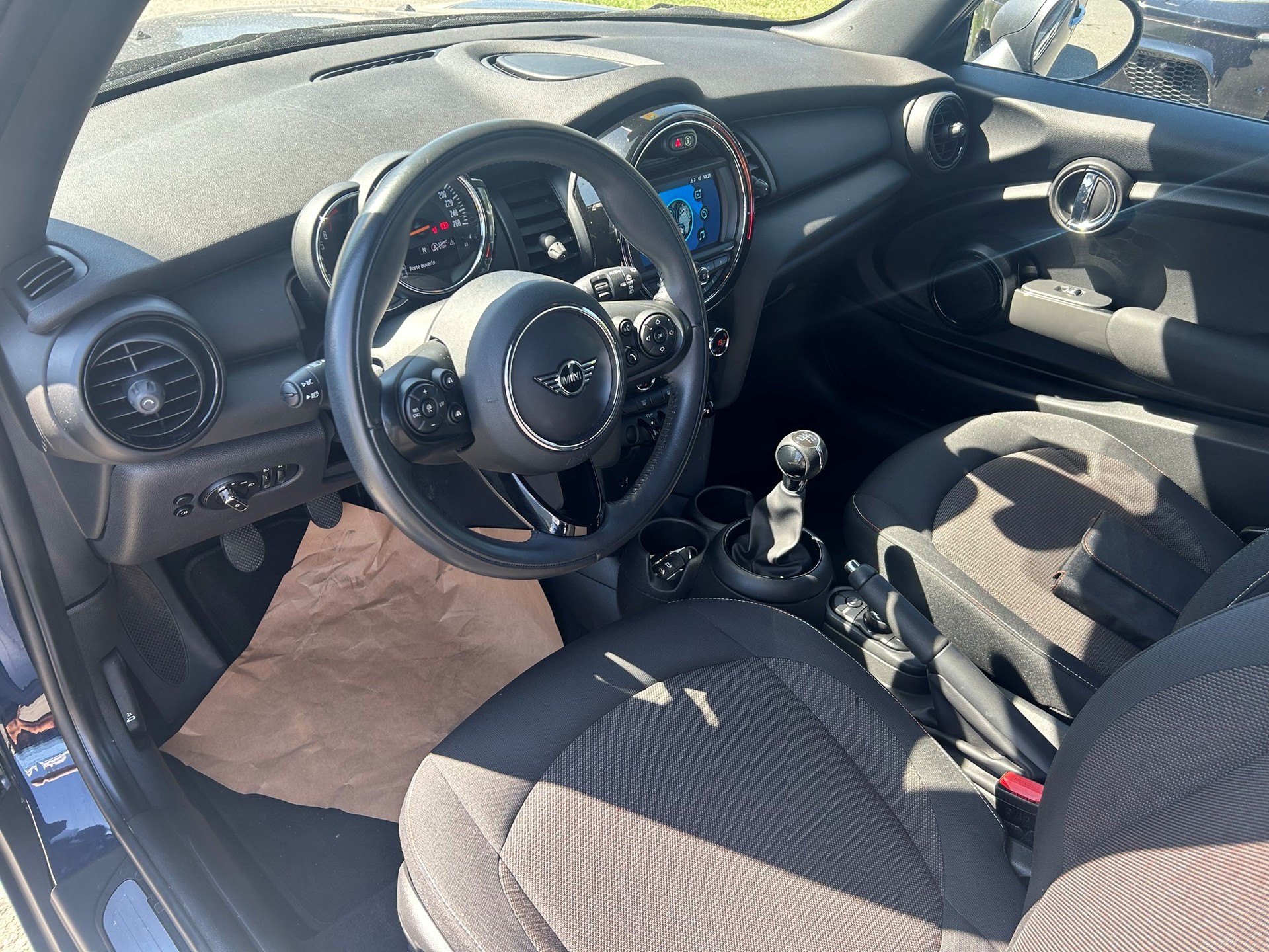 MINI One-image-9