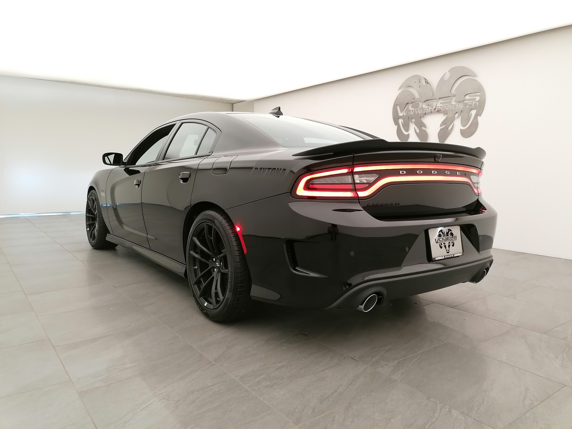 DODGE Charger 392 Daytona 6.4-showroom-element-3