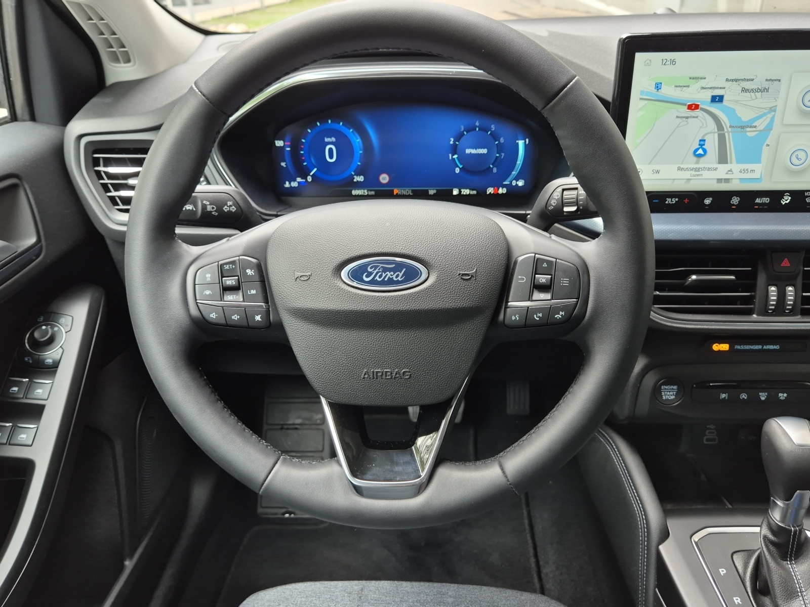 FORD Focus 1.0i EcoB Hybrid 125 Active X-image-6