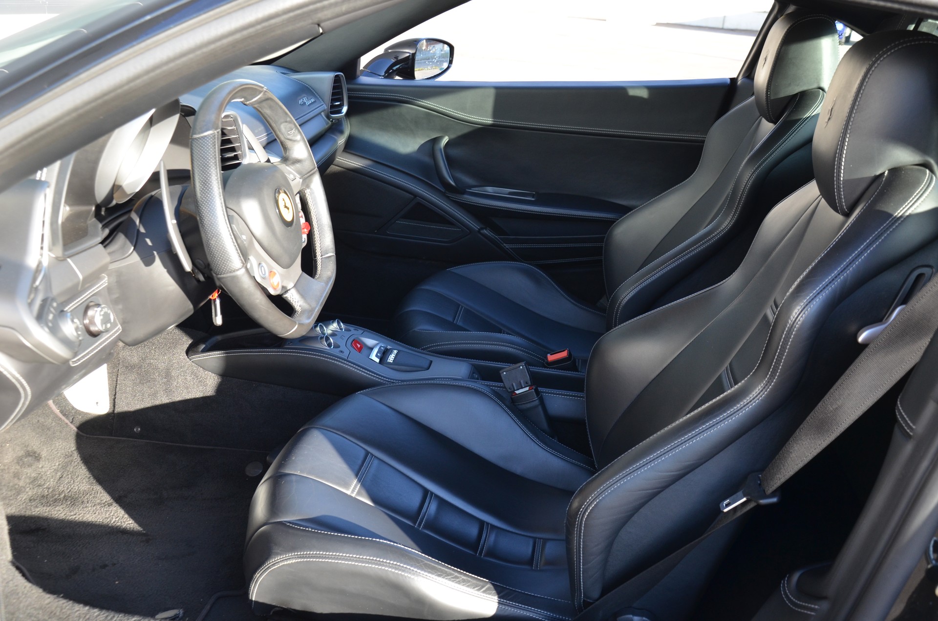 FERRARI 458 Italia 4.5 V8-image-10
