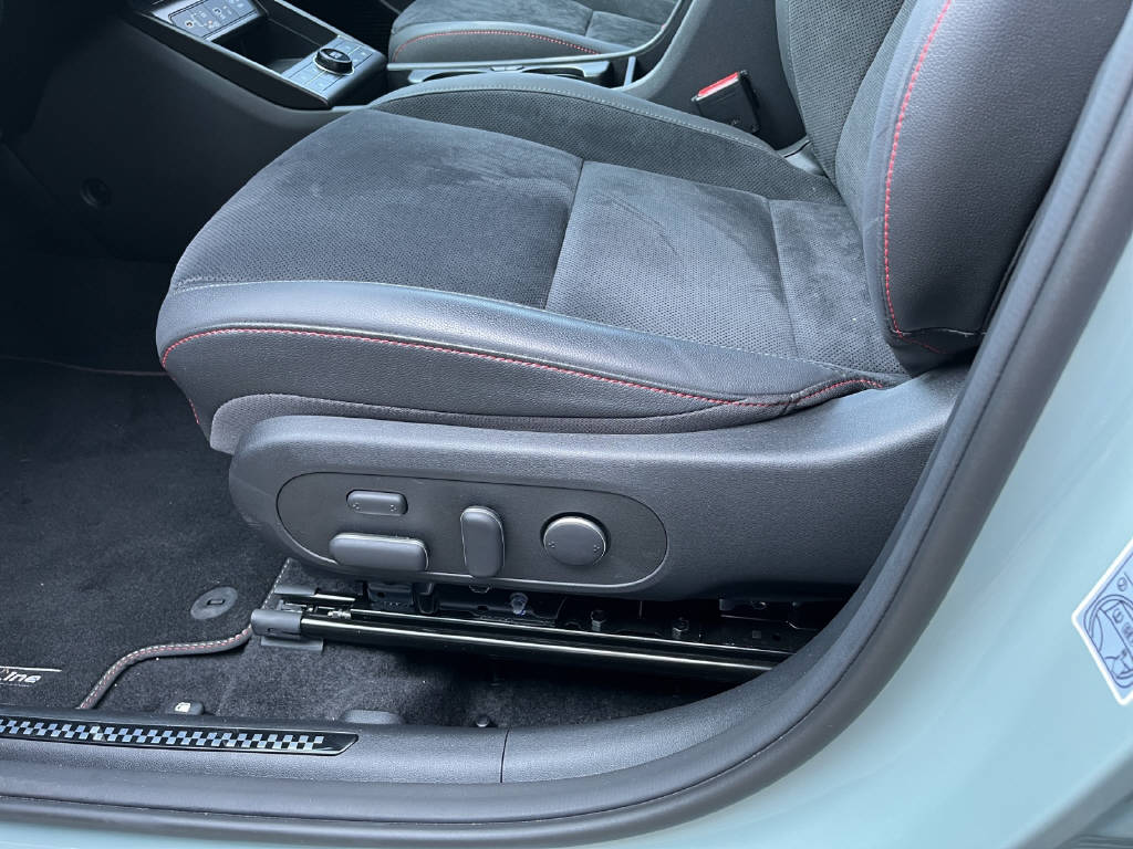 HYUNDAI KONA 1.6 GDi Hybrid N-Line-image-9