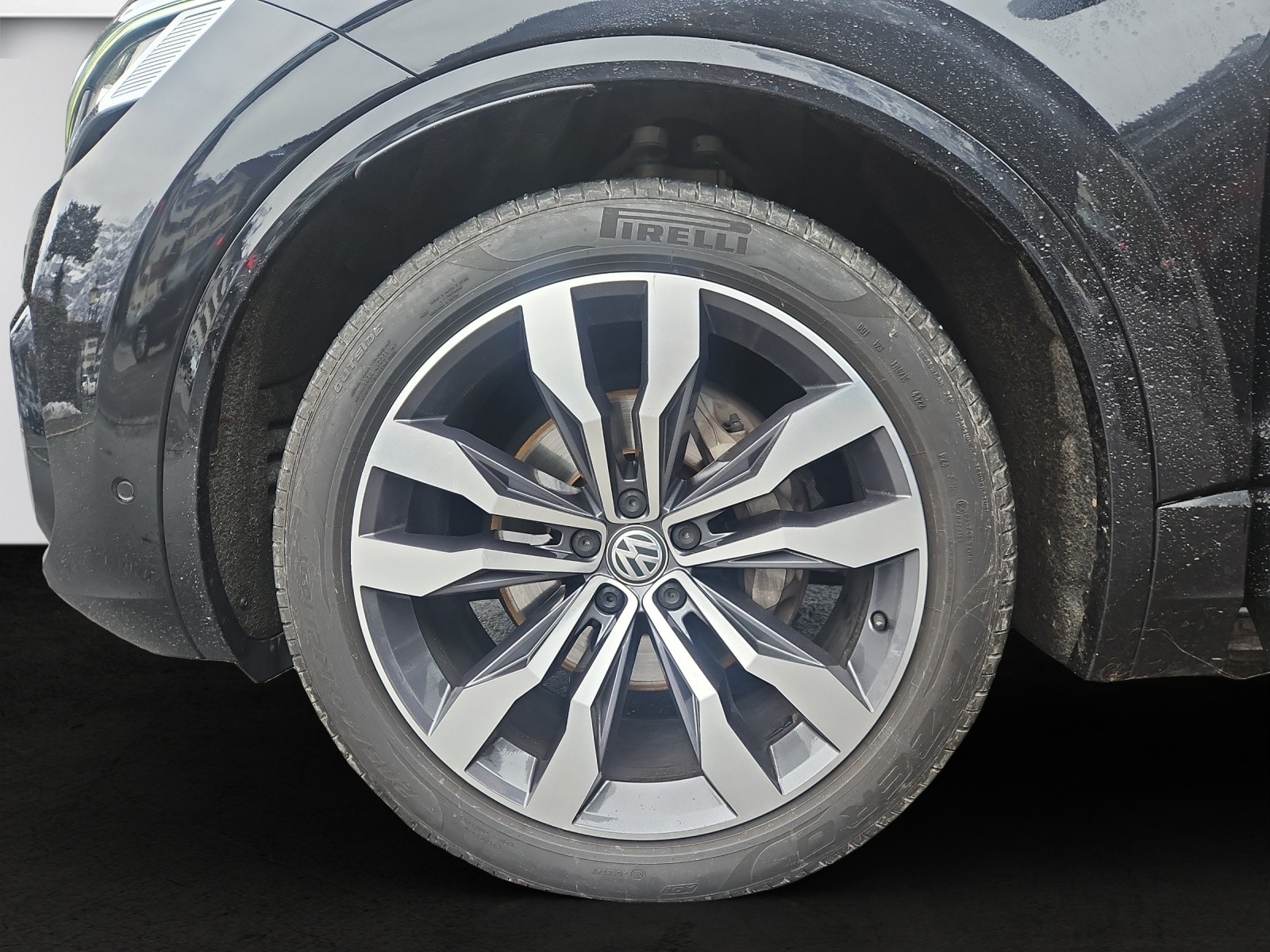 VW Touareg 3.0 TDI Atmosphere Tiptronic R-Line-image-8