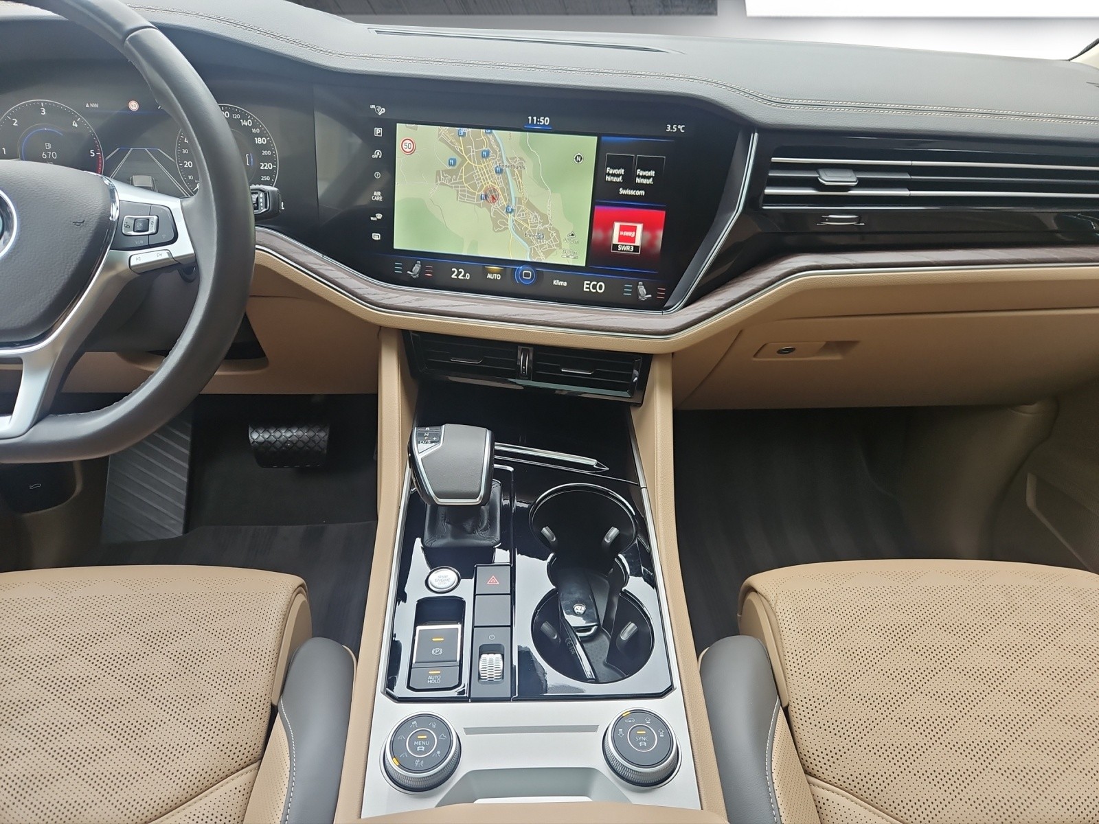 VW Touareg 3.0 TDI Atmosphere Tiptronic R-Line-image-12