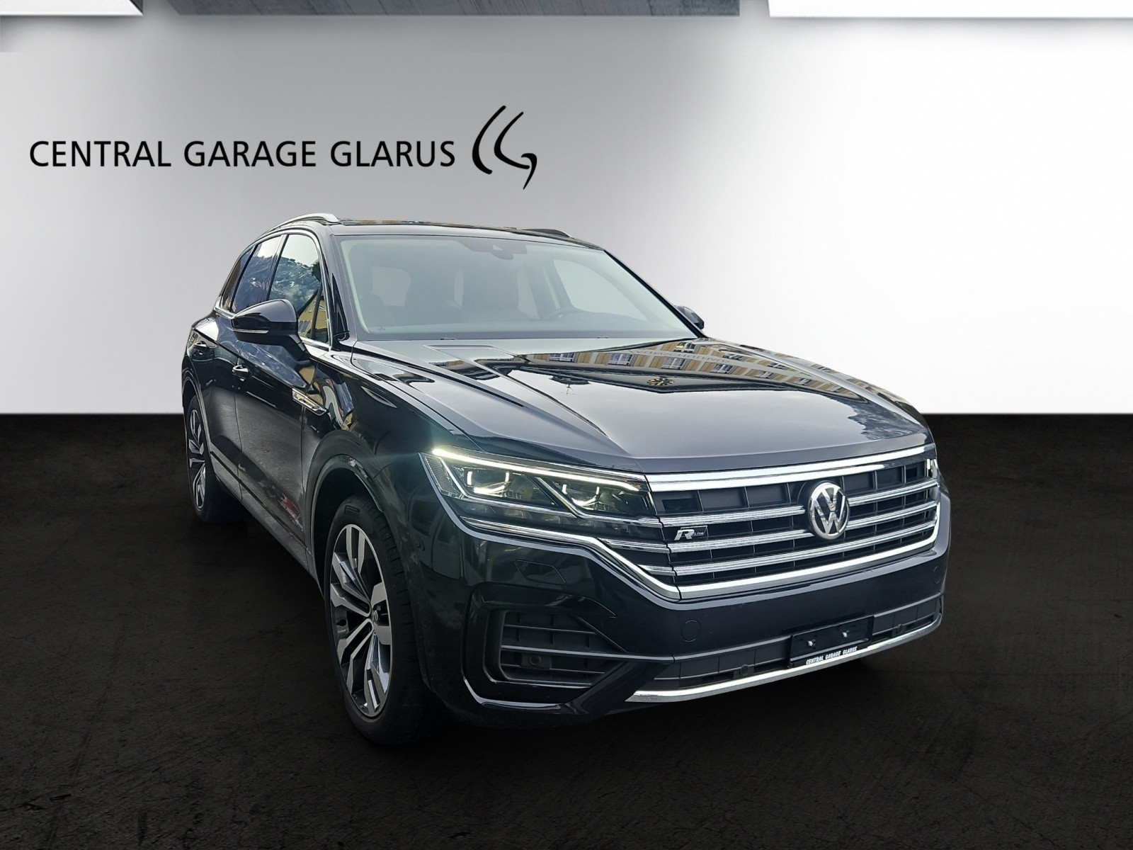 VW Touareg 3.0 TDI Atmosphere Tiptronic R-Line-image-1